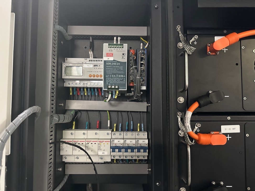125 KW Outdoor Liquid Cooling Energy Storage System Cabinet untuk Pusat Data Back up