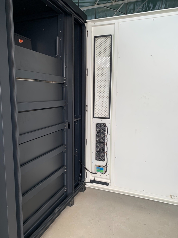 258 Kwh LFP Baterai Case Baterai Cabinet untuk C & I Energi Storage Low Noise 65 dB 1m