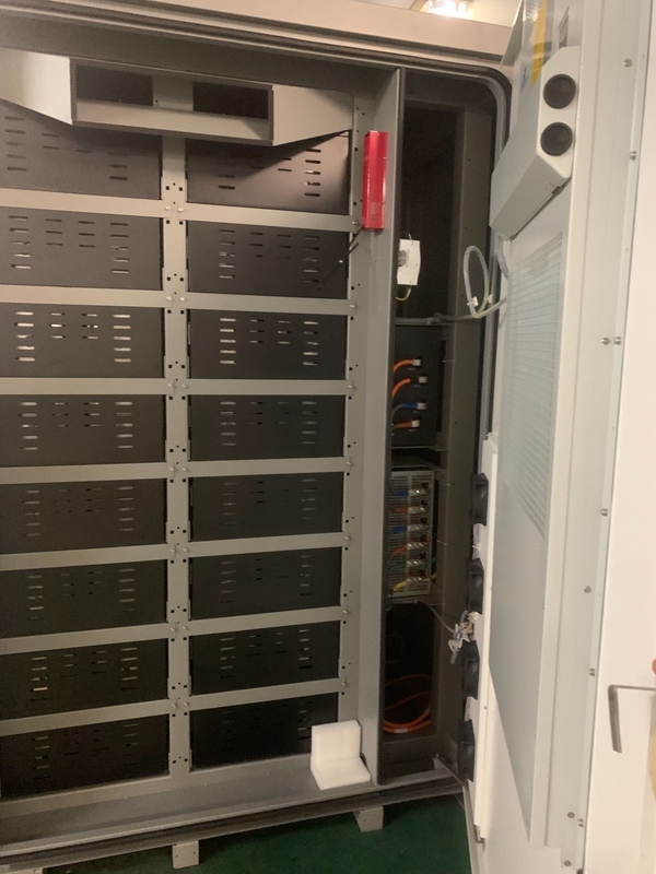 Sistem penyimpanan energi baterai surya 800V SD100/200 untuk efisiensi tenaga komersial