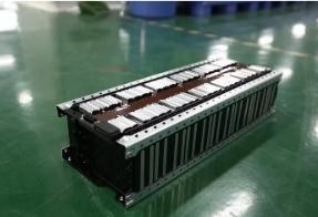 Baterai NMC Densitas Energi Tinggi Standarisasi 43,8V 128Ah Untuk Truk Industri Listrik