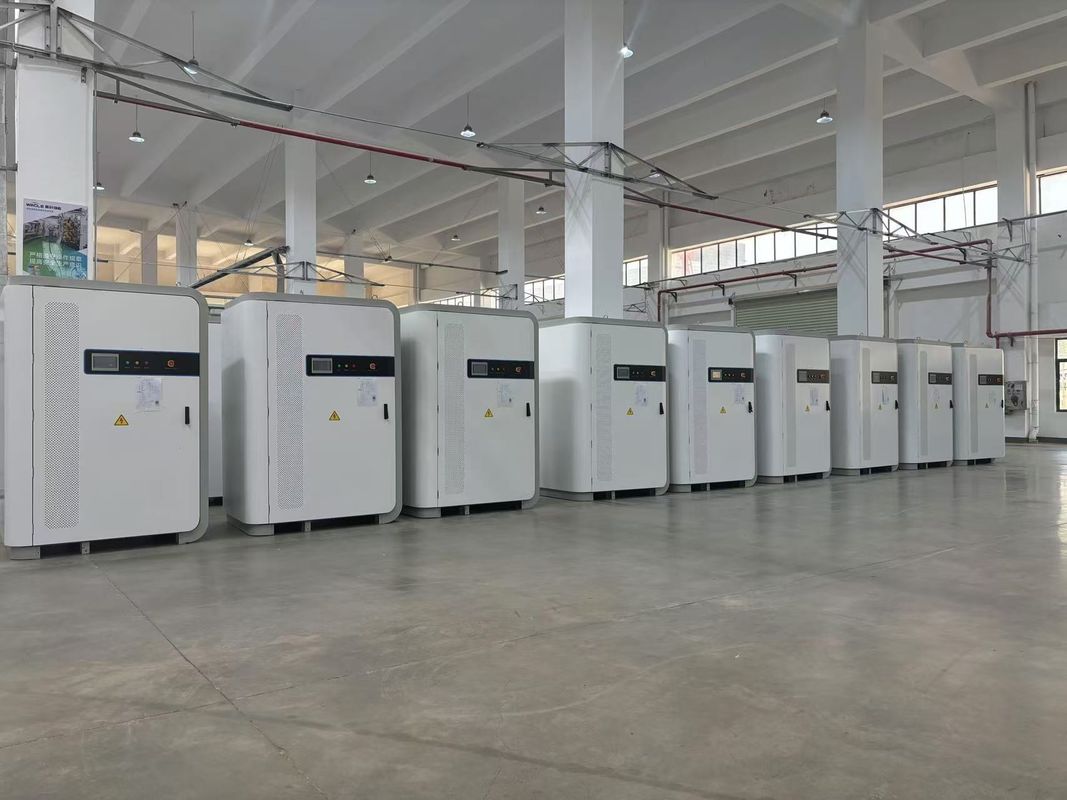 1228.8V pendingin cair Sistem lemari penyimpanan energi luar untuk solusi pendinginan