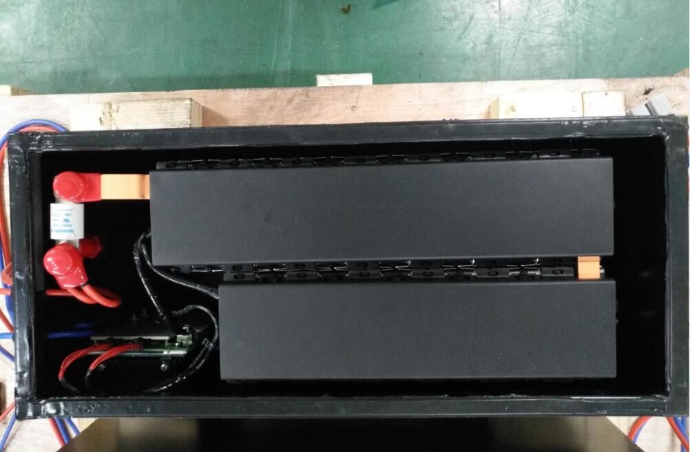 54.6V Pengisian yang bisa dilepas NCM Baterai Bahan 6P13S Untuk e motor trike dan skuter